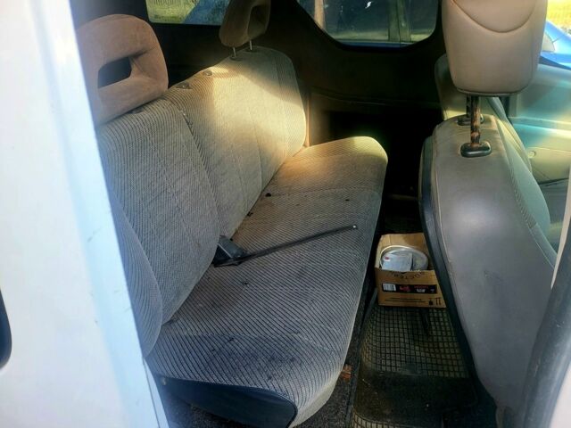 Белый Пежо Partner, объемом двигателя 1.6 л и пробегом 280 тыс. км за 3700 $, фото 6 на Automoto.ua