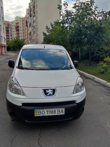 Белый Пежо Partner, объемом двигателя 1.6 л и пробегом 115 тыс. км за 6900 $, фото 4 на Automoto.ua