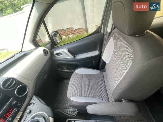 Бежевый Пежо Partner, объемом двигателя 1.6 л и пробегом 250 тыс. км за 9200 $, фото 15 на Automoto.ua