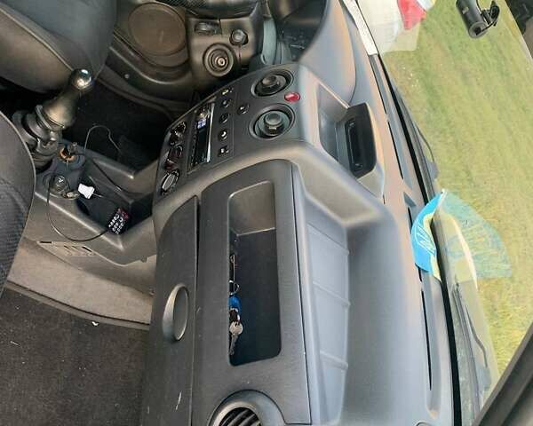 Чорний Пежо Partner, об'ємом двигуна 2 л та пробігом 397 тис. км за 3600 $, фото 5 на Automoto.ua