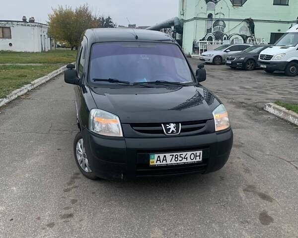Чорний Пежо Partner, об'ємом двигуна 2 л та пробігом 397 тис. км за 3600 $, фото 20 на Automoto.ua