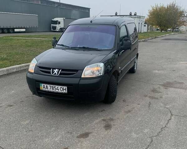 Чорний Пежо Partner, об'ємом двигуна 2 л та пробігом 397 тис. км за 3600 $, фото 21 на Automoto.ua