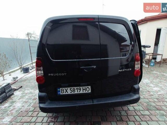 Черный Пежо Partner, объемом двигателя 1.56 л и пробегом 153 тыс. км за 7200 $, фото 11 на Automoto.ua