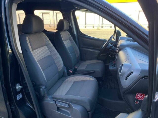 Чорний Пежо Partner, об'ємом двигуна 1.6 л та пробігом 249 тис. км за 8690 $, фото 13 на Automoto.ua