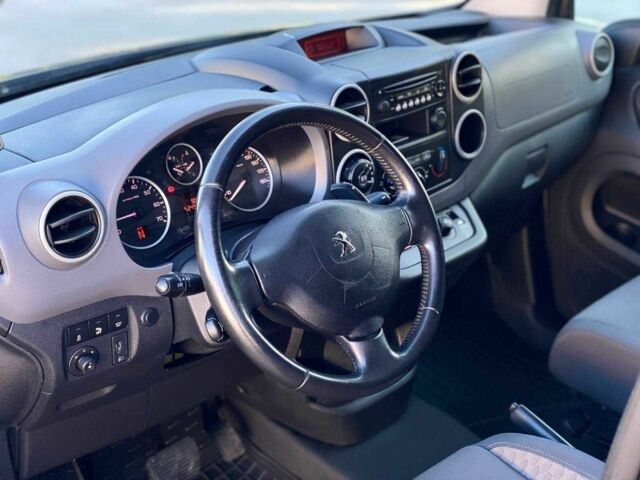 Чорний Пежо Partner, об'ємом двигуна 1.6 л та пробігом 249 тис. км за 8690 $, фото 7 на Automoto.ua