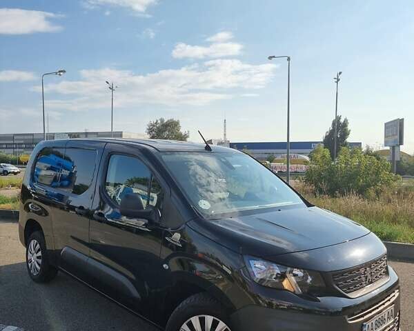 Черный Пежо Partner, объемом двигателя 1.5 л и пробегом 18 тыс. км за 17700 $, фото 5 на Automoto.ua