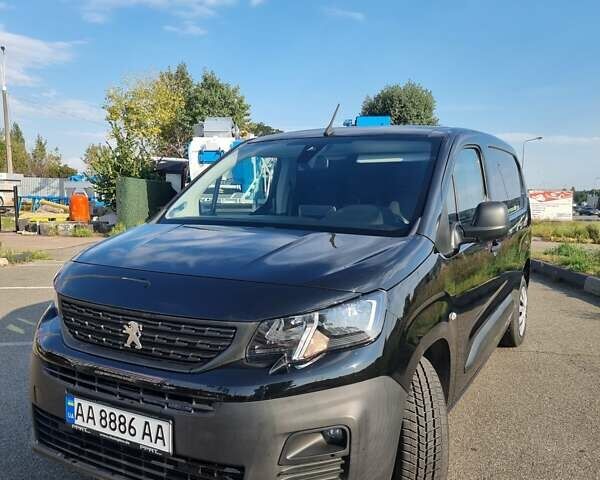 Черный Пежо Partner, объемом двигателя 1.5 л и пробегом 25 тыс. км за 16950 $, фото 3 на Automoto.ua
