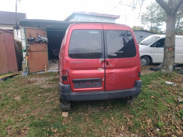 Червоний Пежо Partner, об'ємом двигуна 2 л та пробігом 490 тис. км за 1200 $, фото 5 на Automoto.ua