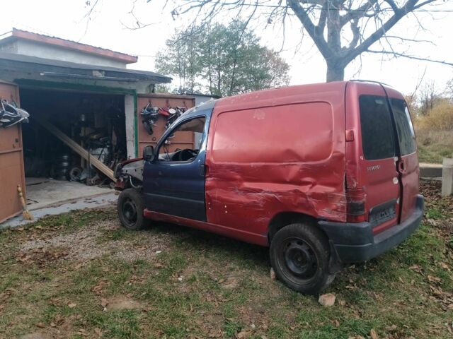 Червоний Пежо Partner, об'ємом двигуна 2 л та пробігом 490 тис. км за 1200 $, фото 6 на Automoto.ua