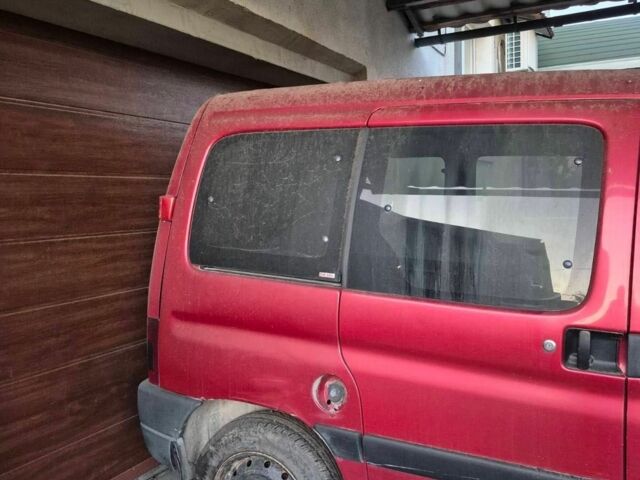 Червоний Пежо Partner, об'ємом двигуна 0 л та пробігом 290 тис. км за 2500 $, фото 1 на Automoto.ua