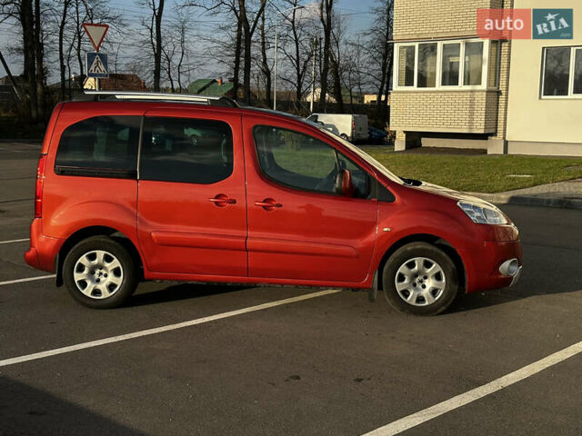 Красный Пежо Partner, объемом двигателя 1.56 л и пробегом 260 тыс. км за 8350 $, фото 3 на Automoto.ua