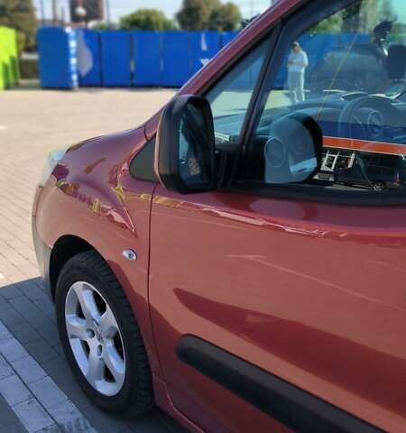 Красный Пежо Partner, объемом двигателя 1.6 л и пробегом 218 тыс. км за 7900 $, фото 8 на Automoto.ua