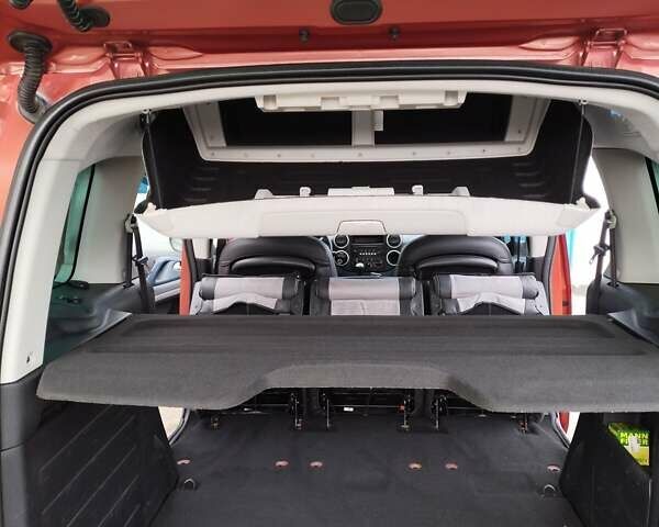 Красный Пежо Partner, объемом двигателя 1.6 л и пробегом 218 тыс. км за 7900 $, фото 18 на Automoto.ua