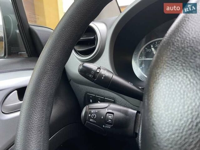 Красный Пежо Partner, объемом двигателя 1.6 л и пробегом 191 тыс. км за 10450 $, фото 63 на Automoto.ua