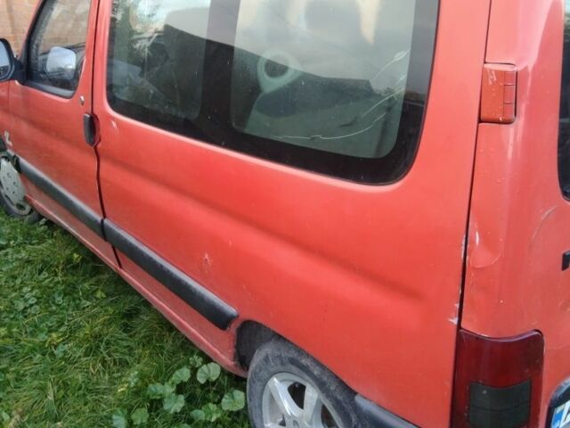 Червоний Пежо Partner, об'ємом двигуна 1.9 л та пробігом 3 тис. км за 1220 $, фото 4 на Automoto.ua