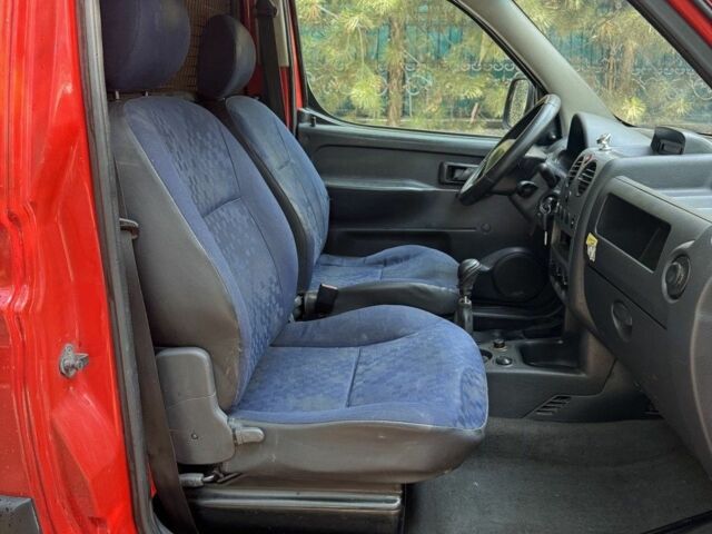 Червоний Пежо Partner, об'ємом двигуна 2 л та пробігом 1 тис. км за 3500 $, фото 10 на Automoto.ua