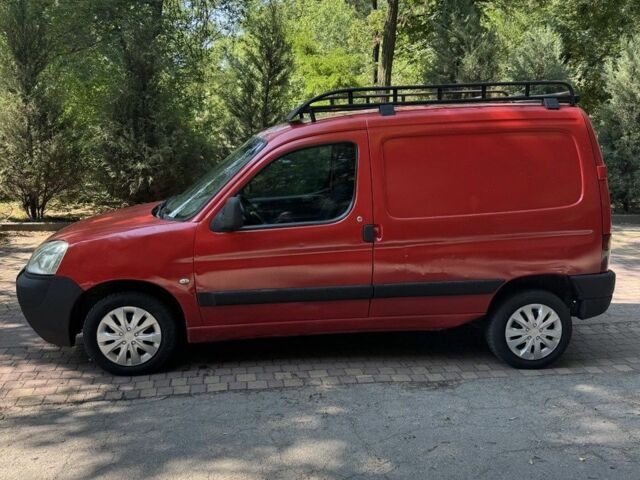 Червоний Пежо Partner, об'ємом двигуна 2 л та пробігом 1 тис. км за 3500 $, фото 5 на Automoto.ua