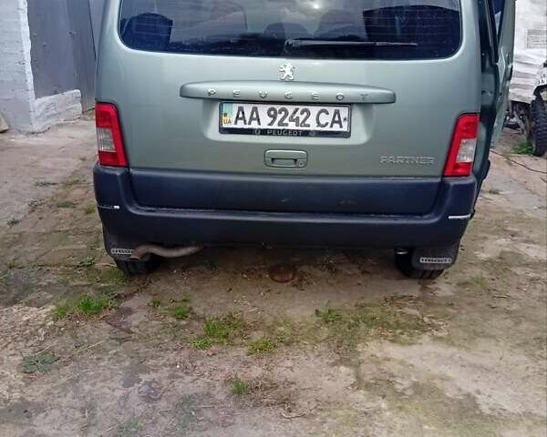 Пежо Partner, объемом двигателя 1.4 л и пробегом 242 тыс. км за 4600 $, фото 3 на Automoto.ua