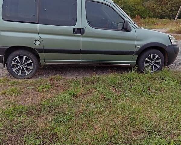 Пежо Partner, объемом двигателя 1.4 л и пробегом 242 тыс. км за 4600 $, фото 7 на Automoto.ua