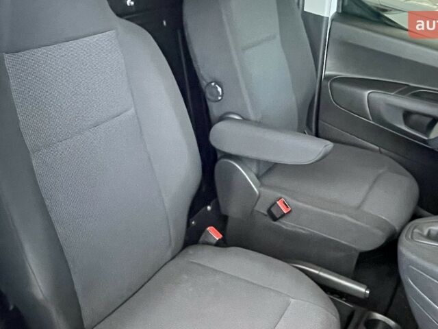 купити нове авто Пежо Partner 2025 року від офіційного дилера ТОВ «Альфа Авангард» Пежо фото