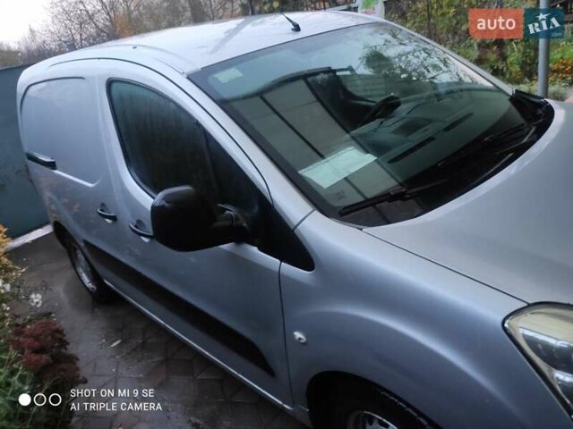 Сірий Пежо Partner, об'ємом двигуна 1.6 л та пробігом 310 тис. км за 4800 $, фото 1 на Automoto.ua