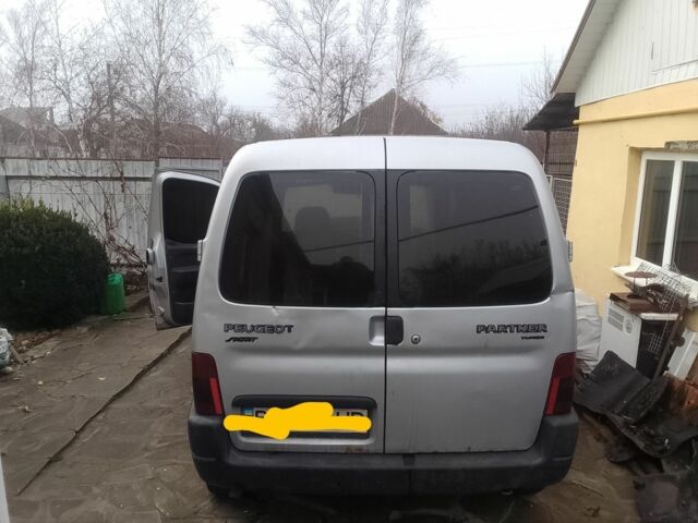 Сірий Пежо Partner, об'ємом двигуна 2 л та пробігом 1000 тис. км за 1700 $, фото 3 на Automoto.ua
