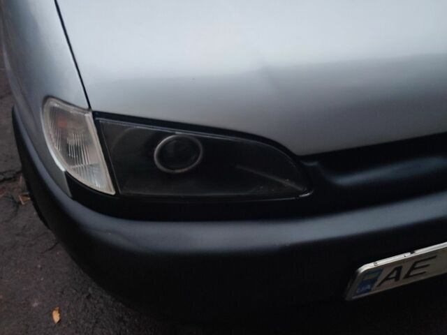 Серый Пежо Partner, объемом двигателя 0 л и пробегом 90 тыс. км за 3200 $, фото 1 на Automoto.ua