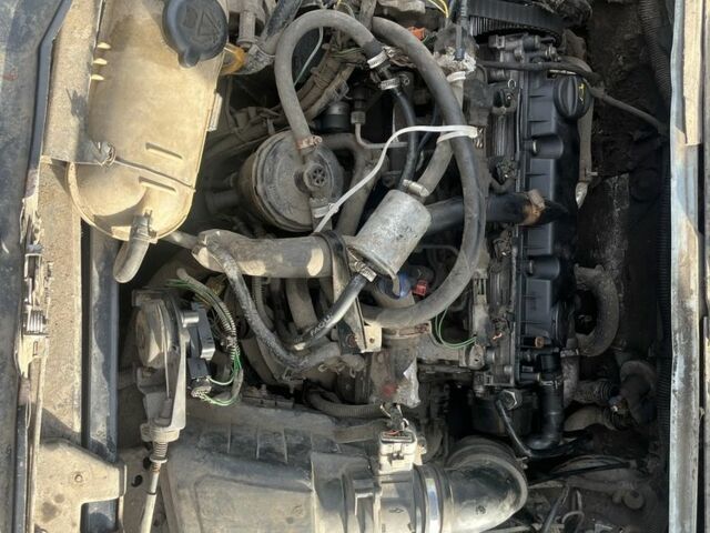 Серый Пежо Partner, объемом двигателя 2 л и пробегом 220 тыс. км за 1657 $, фото 5 на Automoto.ua