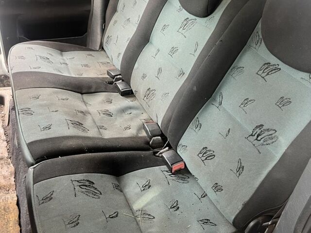 Серый Пежо Partner, объемом двигателя 2 л и пробегом 220 тыс. км за 1657 $, фото 2 на Automoto.ua