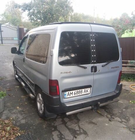 Серый Пежо Partner, объемом двигателя 2 л и пробегом 280 тыс. км за 3700 $, фото 3 на Automoto.ua