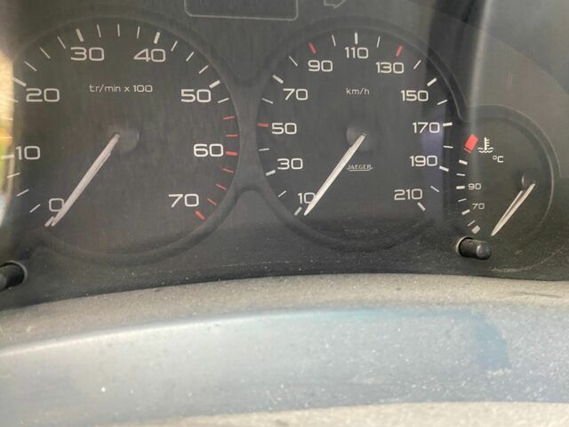 Сірий Пежо Partner, об'ємом двигуна 1.9 л та пробігом 150 тис. км за 1200 $, фото 3 на Automoto.ua