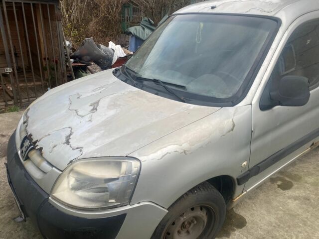 Сірий Пежо Partner, об'ємом двигуна 1.9 л та пробігом 150 тис. км за 1200 $, фото 1 на Automoto.ua