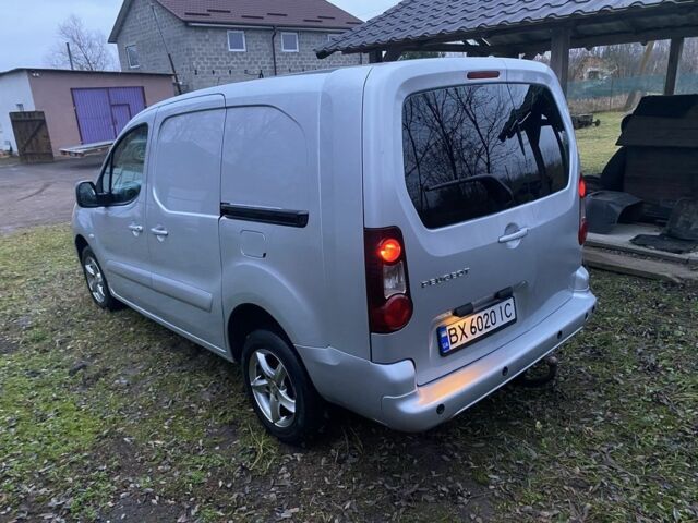 Сірий Пежо Partner, об'ємом двигуна 1.6 л та пробігом 302 тис. км за 8000 $, фото 3 на Automoto.ua