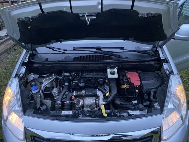 Сірий Пежо Partner, об'ємом двигуна 1.6 л та пробігом 302 тис. км за 8000 $, фото 6 на Automoto.ua