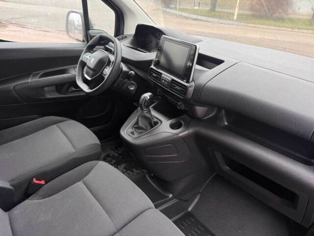 Серый Пежо Partner, объемом двигателя 1.5 л и пробегом 198 тыс. км за 13350 $, фото 8 на Automoto.ua