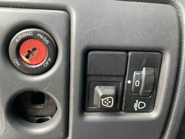 Сірий Пежо Partner, об'ємом двигуна 2 л та пробігом 330 тис. км за 2500 $, фото 16 на Automoto.ua