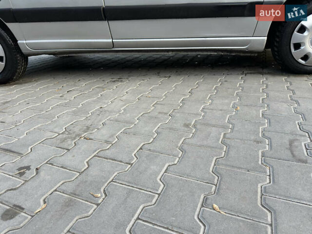 Сірий Пежо Partner, об'ємом двигуна 2 л та пробігом 380 тис. км за 2999 $, фото 11 на Automoto.ua