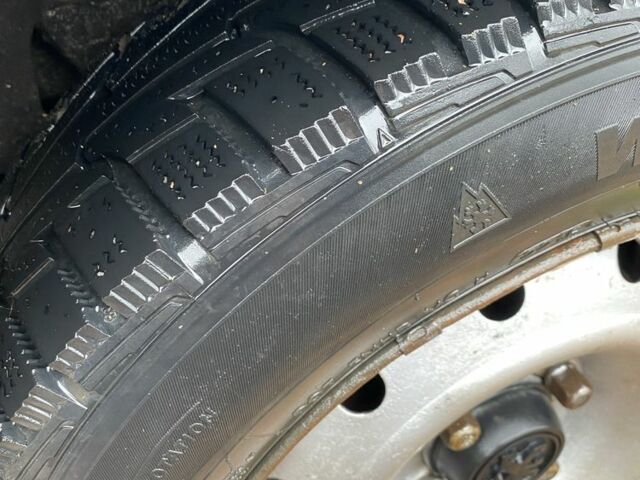 Сірий Пежо Partner, об'ємом двигуна 2 л та пробігом 330 тис. км за 2500 $, фото 14 на Automoto.ua