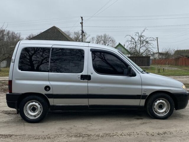 Сірий Пежо Partner, об'ємом двигуна 2 л та пробігом 330 тис. км за 2500 $, фото 3 на Automoto.ua