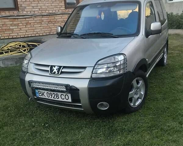 Сірий Пежо Partner, об'ємом двигуна 1 л та пробігом 210 тис. км за 4800 $, фото 5 на Automoto.ua