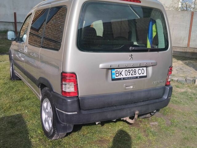 Сірий Пежо Partner, об'ємом двигуна 1 л та пробігом 210 тис. км за 4800 $, фото 4 на Automoto.ua