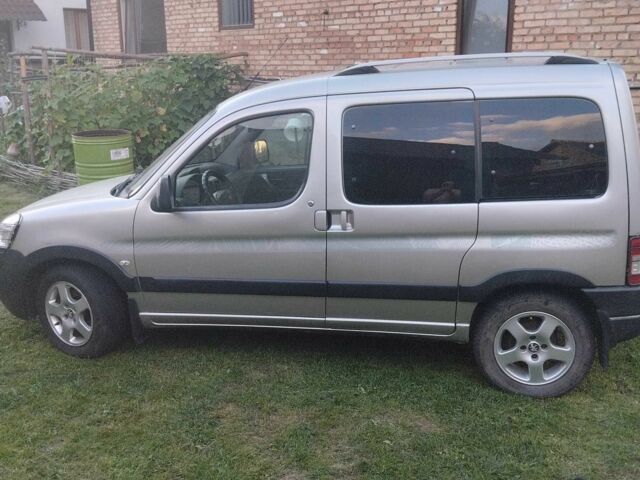 Сірий Пежо Partner, об'ємом двигуна 1 л та пробігом 210 тис. км за 4800 $, фото 1 на Automoto.ua