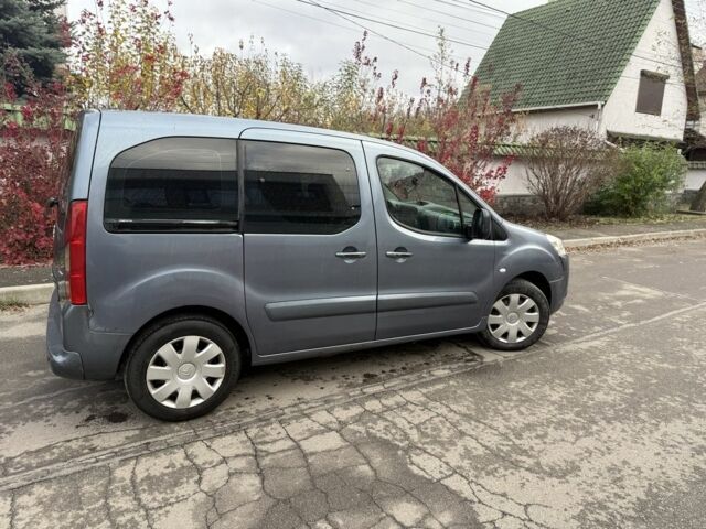 Серый Пежо Partner, объемом двигателя 1.6 л и пробегом 298 тыс. км за 2950 $, фото 3 на Automoto.ua