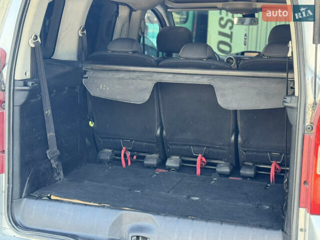 Серый Пежо Partner, объемом двигателя 1.56 л и пробегом 265 тыс. км за 6450 $, фото 58 на Automoto.ua