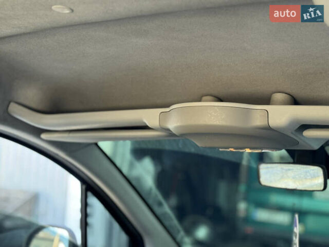 Серый Пежо Partner, объемом двигателя 1.56 л и пробегом 265 тыс. км за 6450 $, фото 67 на Automoto.ua