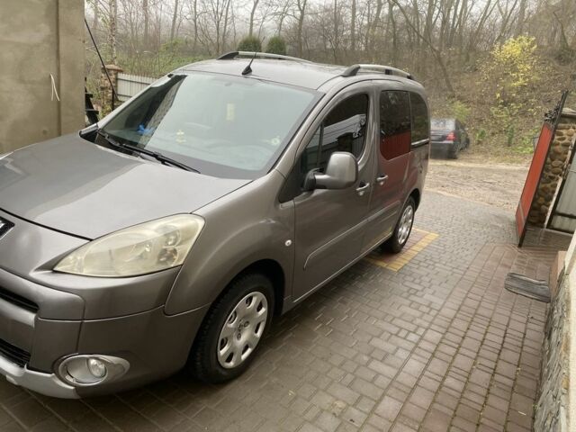 Сірий Пежо Partner, об'ємом двигуна 1.6 л та пробігом 290 тис. км за 6500 $, фото 5 на Automoto.ua