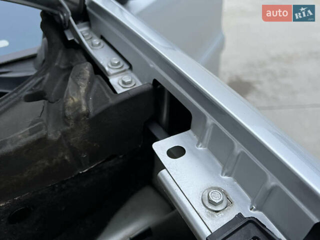 Серый Пежо Partner, объемом двигателя 1.6 л и пробегом 228 тыс. км за 8350 $, фото 124 на Automoto.ua