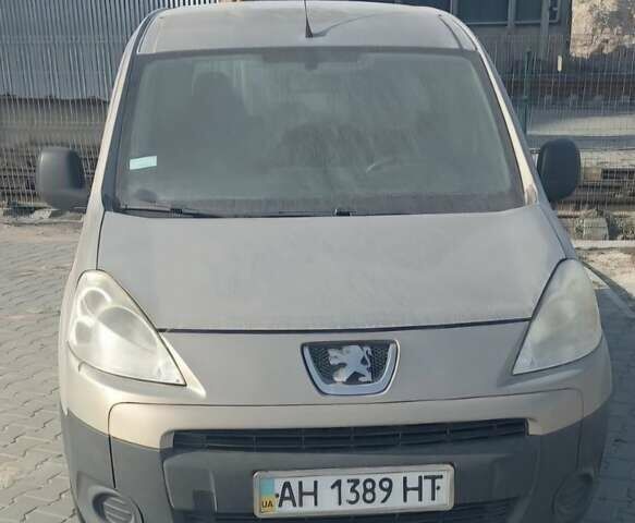 Сірий Пежо Partner, об'ємом двигуна 1.56 л та пробігом 383 тис. км за 5000 $, фото 1 на Automoto.ua
