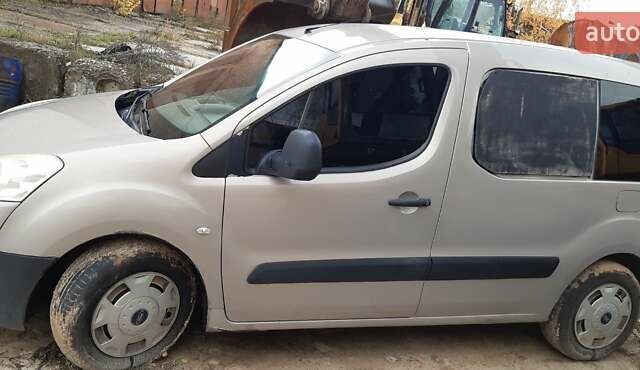 Сірий Пежо Partner, об'ємом двигуна 1.56 л та пробігом 383 тис. км за 5000 $, фото 5 на Automoto.ua