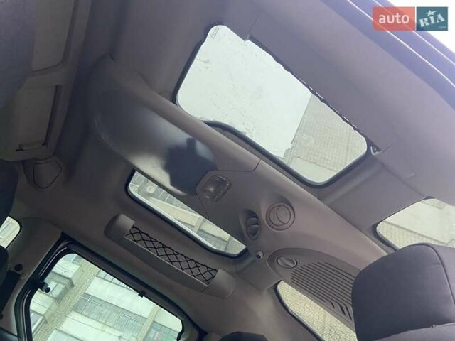 Серый Пежо Partner, объемом двигателя 1.56 л и пробегом 279 тыс. км за 6500 $, фото 5 на Automoto.ua